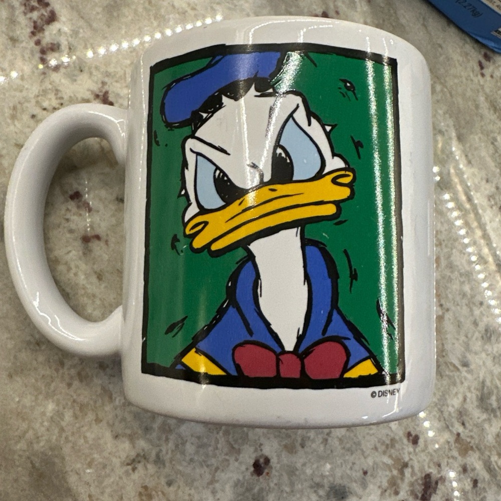 Walt Disney Donald Duck Extra Large 24oz Coffee Mug